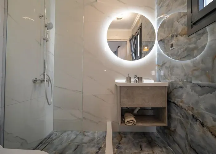 Luna بيت للعطل *